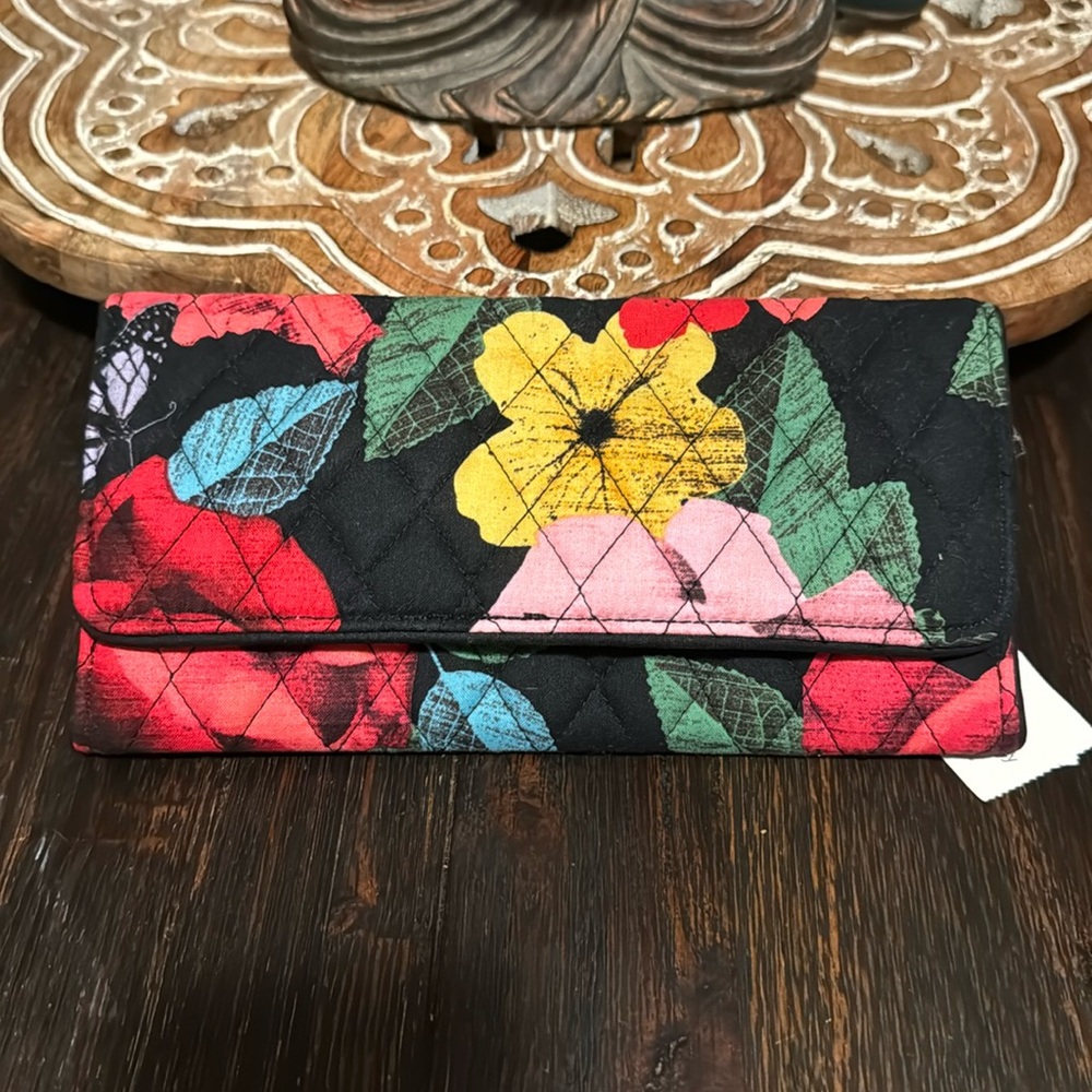 Vera Bradley tri fold wallet
